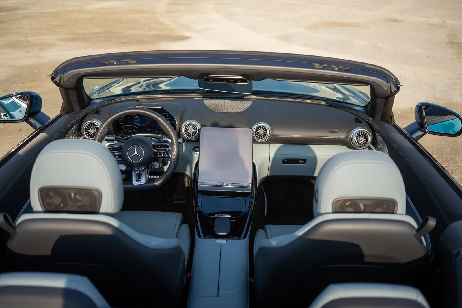 Alquiler Mercedes-Benz SL-Class SL43 Azul 2022 en Dubái - 6 