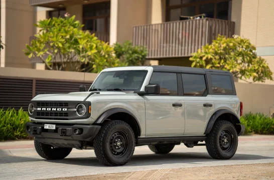 Ford Bronco Grau 2022