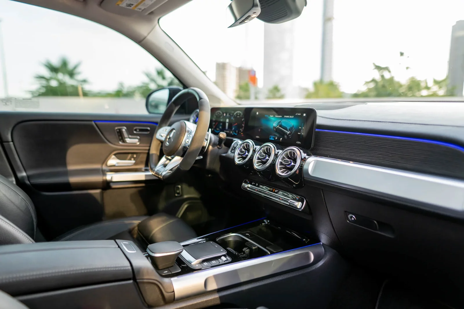 Miete Mercedes-Benz GLB-Class GLB35 AMG Silber 2022 in der Dubai - 11 