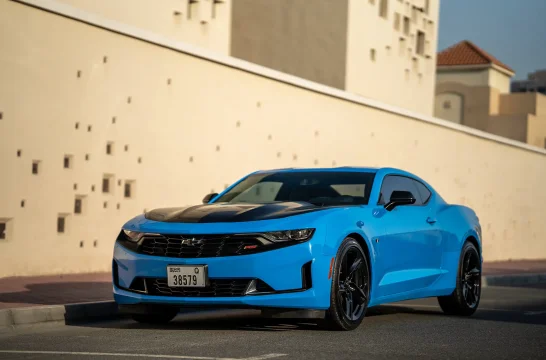 Chevrolet Camaro Blau 2022