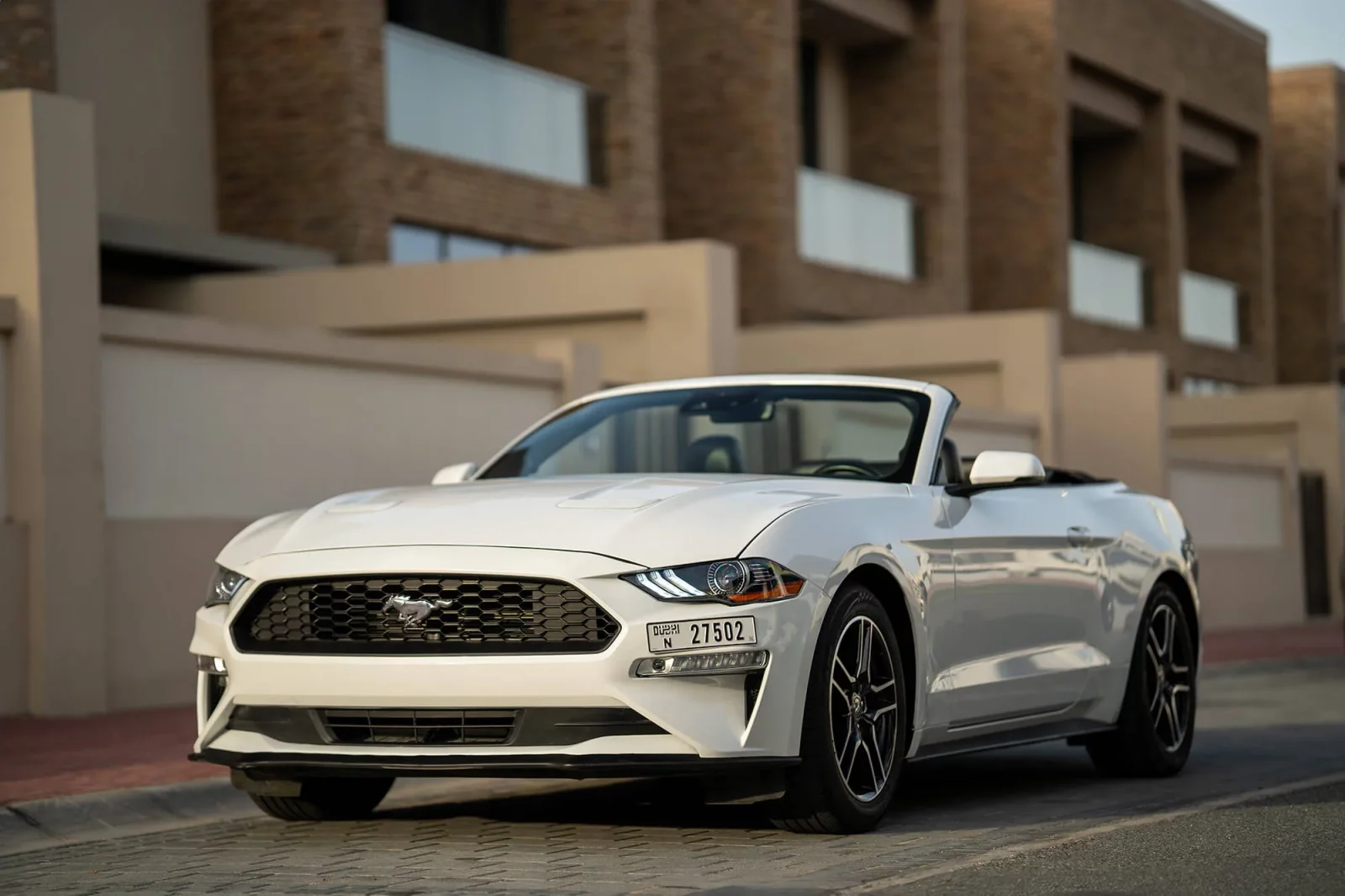 Loyer Ford Mustang  Blanc 2022 en Dubai