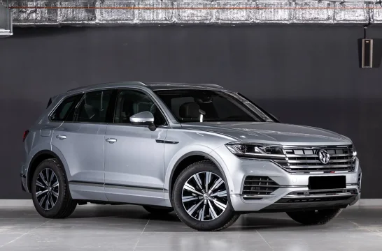 Volkswagen Touareg Серебряный 2022