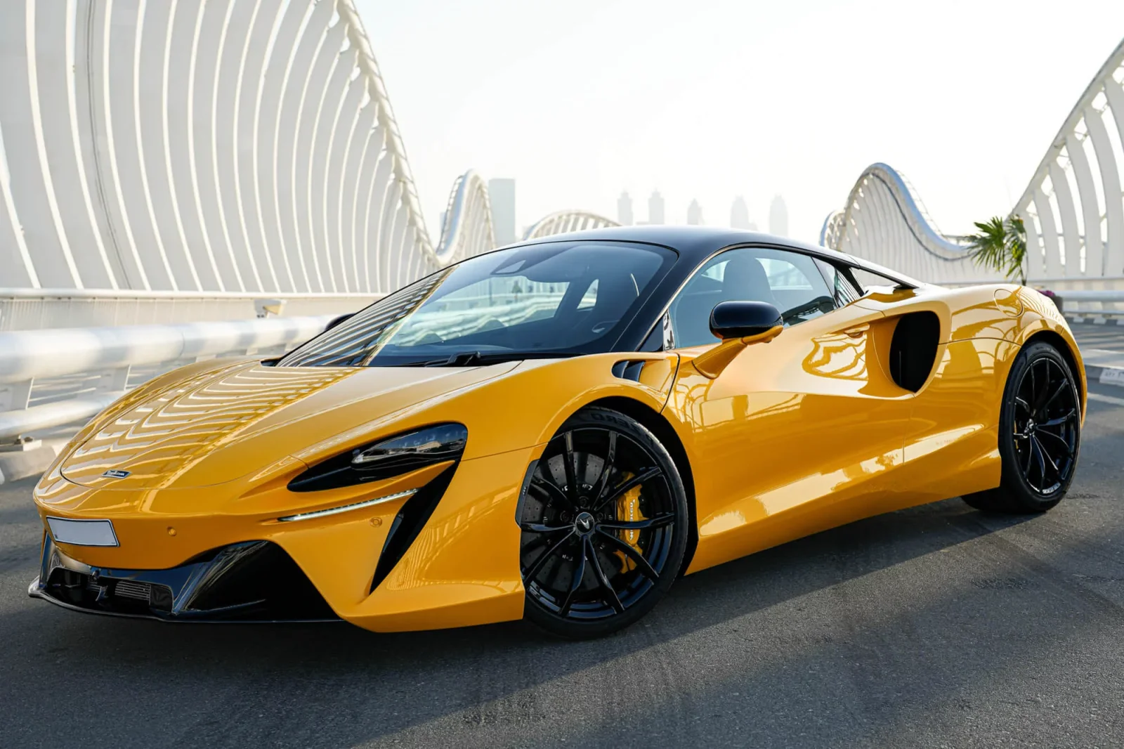 Loyer McLaren Artura  Jaune 2023 en Dubai