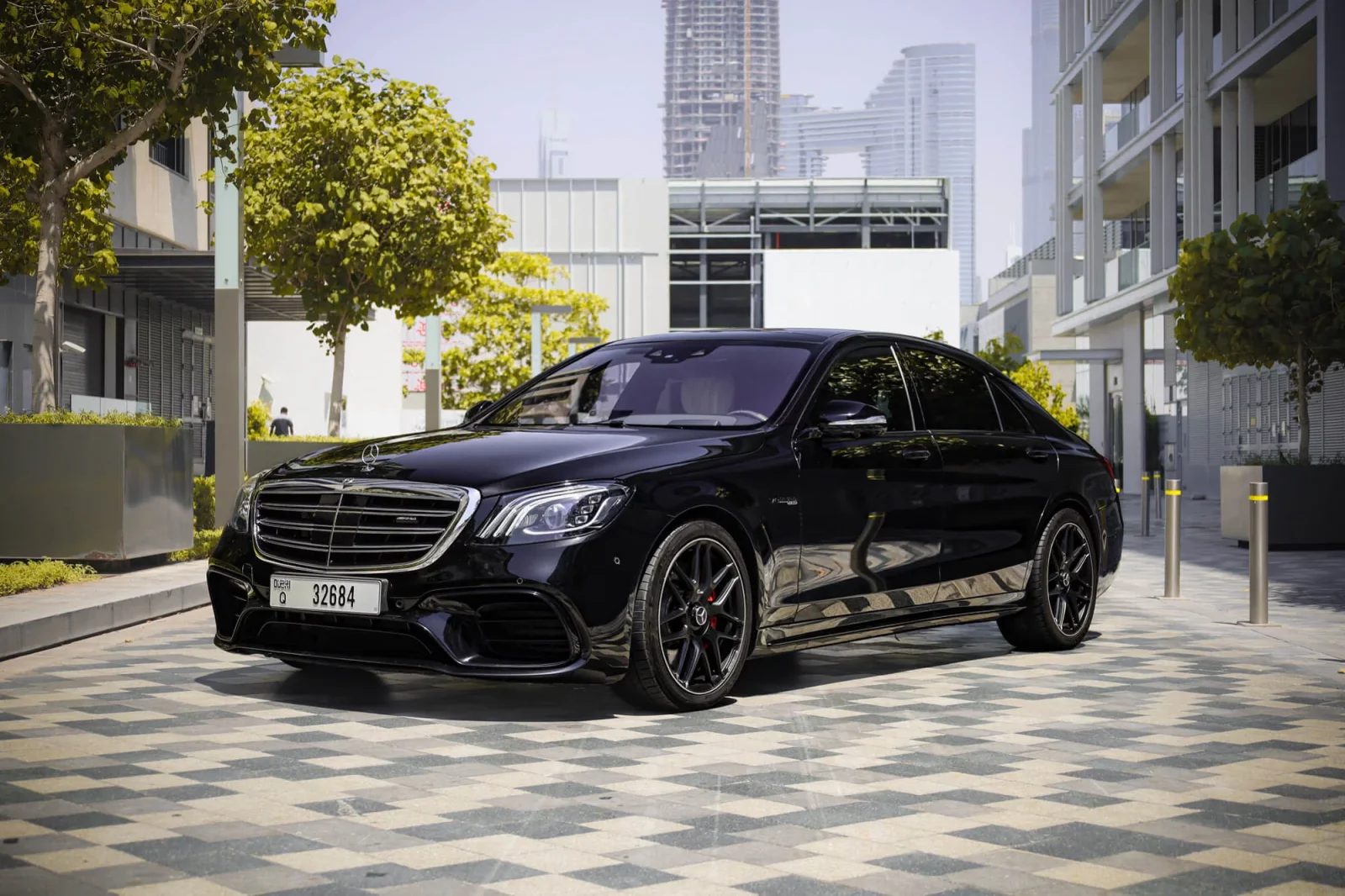 Affitto Mercedes-Benz S-Class S63 Nero 2019 in Dubai