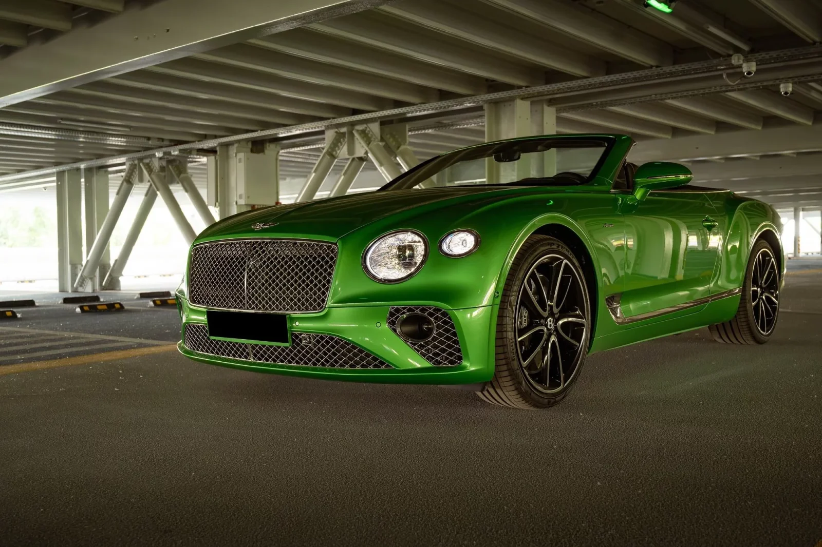 Rent Bentley Continental GT Green 2022 in Dubai