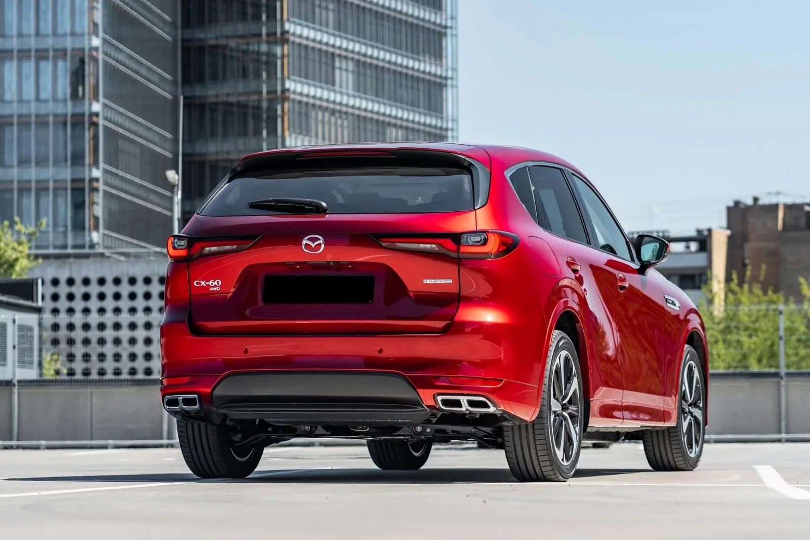 Kiralık Mazda CX-60  Kırmızı 2024 içinde Dubai - 5 