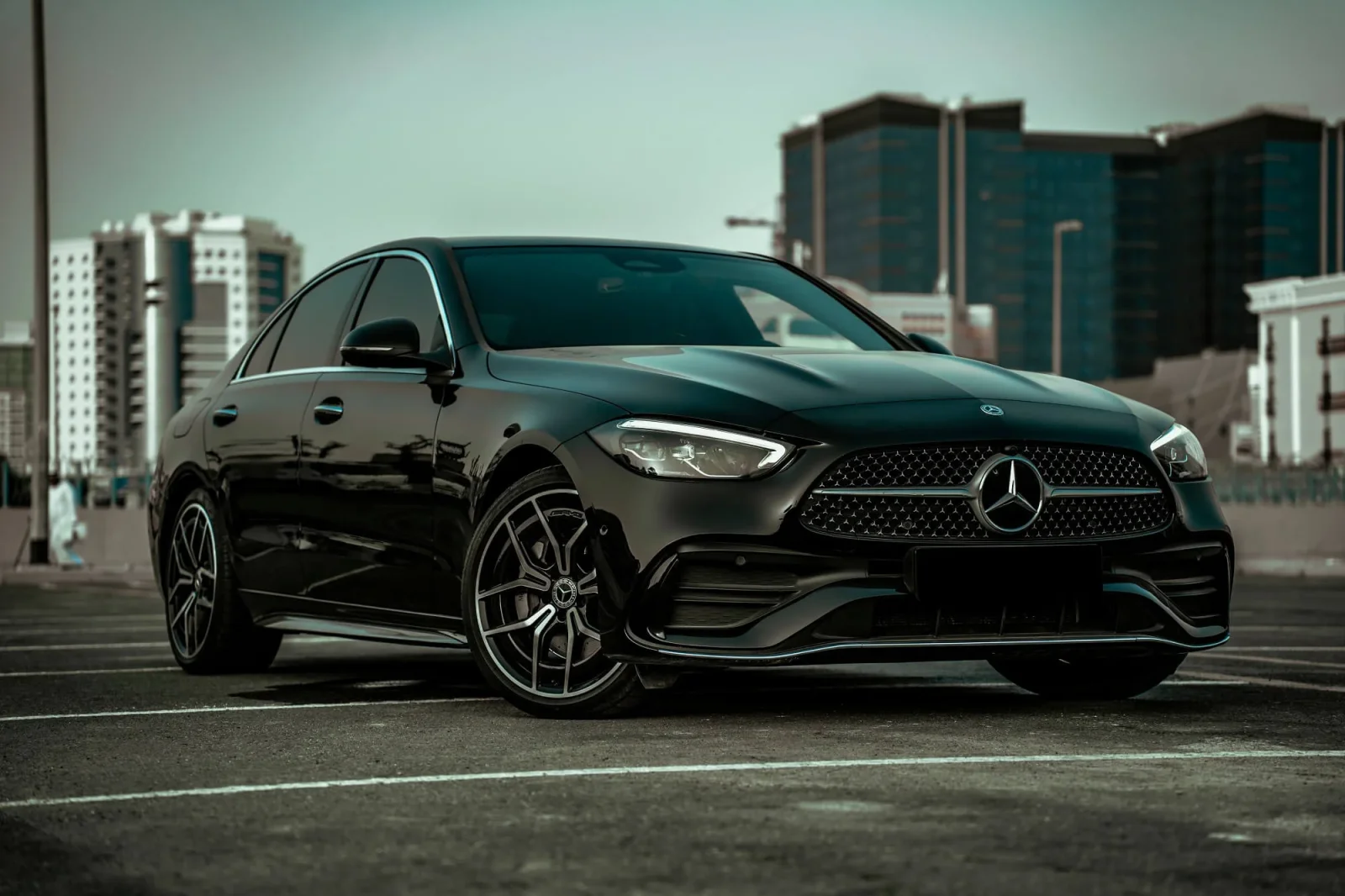 Loyer Mercedes-Benz C-Class  Noir 2022 en Dubai