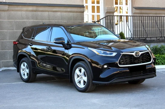 Toyota Highlander Schwarz 2022