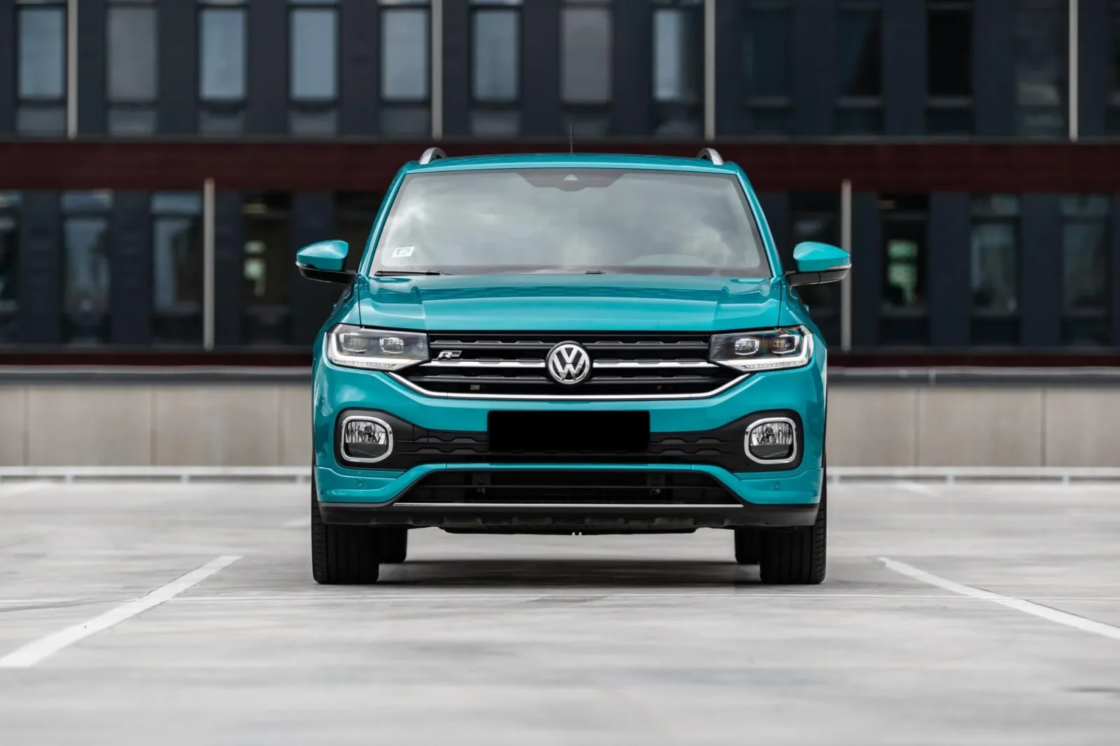 Affitto Volkswagen T-Cross  Blu 2023 in Dubai - 5 