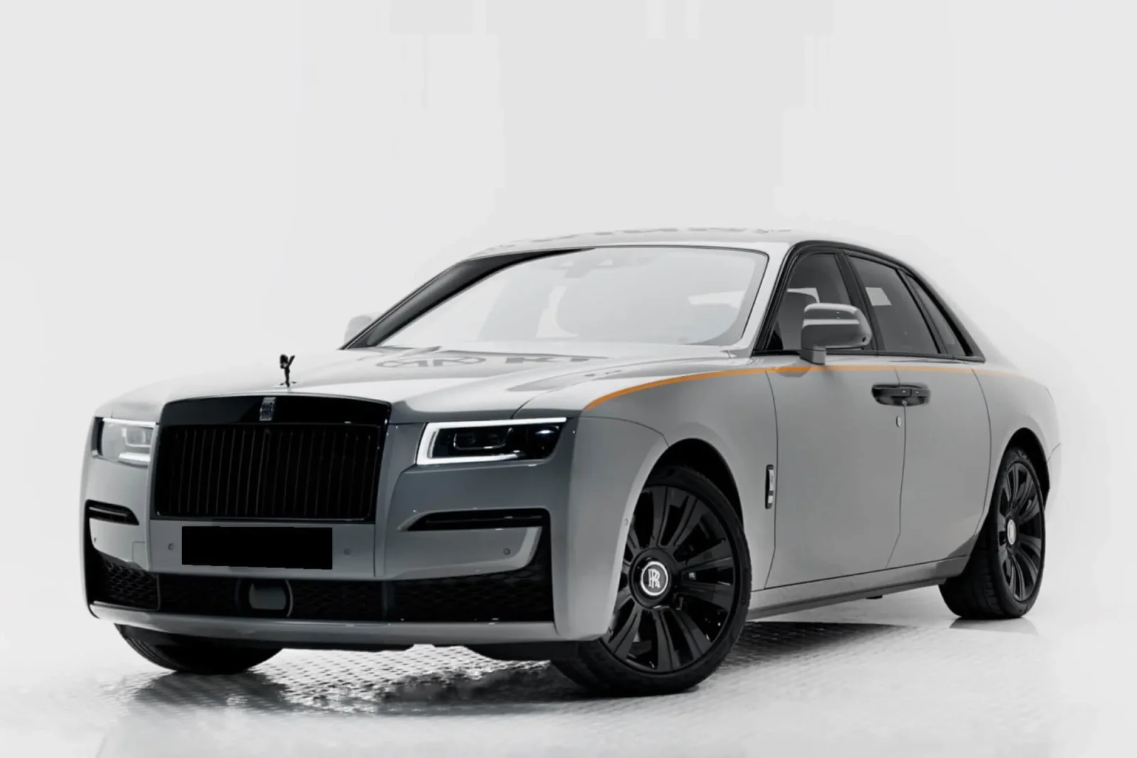 Alquiler Rolls-Royce Ghost  Gris 2023 en Dubái